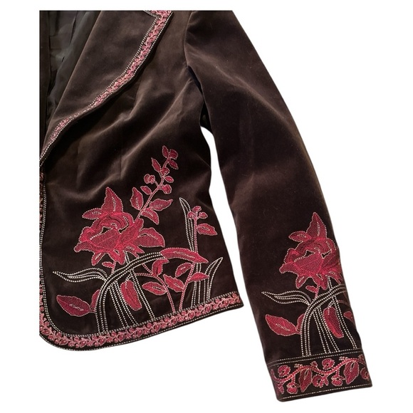 NVCARD size 12, Elegant velvet Brown Embroidered Jacket, Hook eye closure - Picture 4 of 11